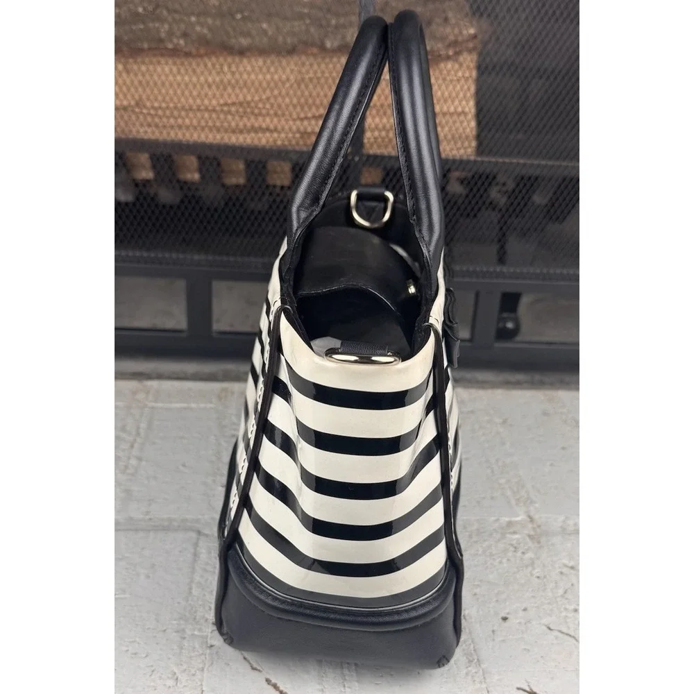 Kate Spade NY Chelsa Park Gigi Patent‎ Leather Stripe Preowned No Shoulder Strap